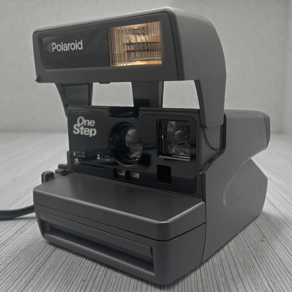 Vintage Polaroid OneStep Instant Camera Classic Black 600 Film Camera Retro